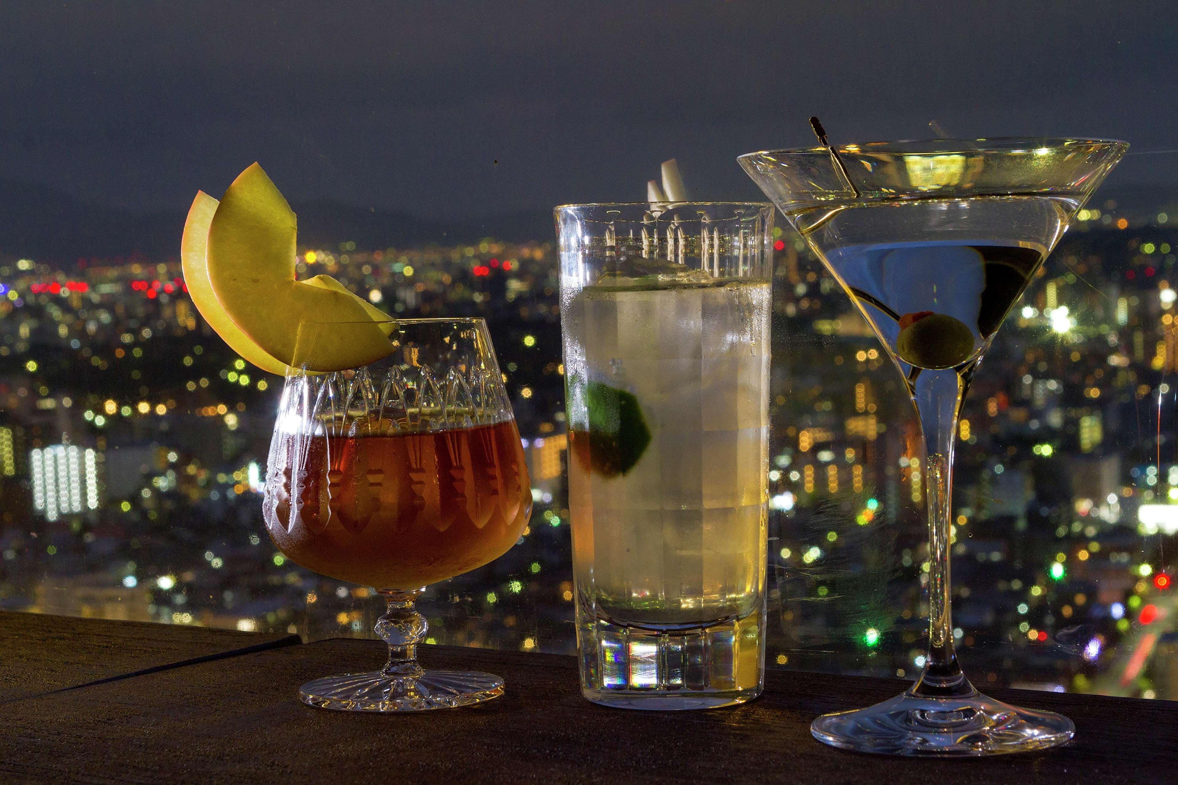 Отель Hilton Fukuoka Sea Hawk Экстерьер фото