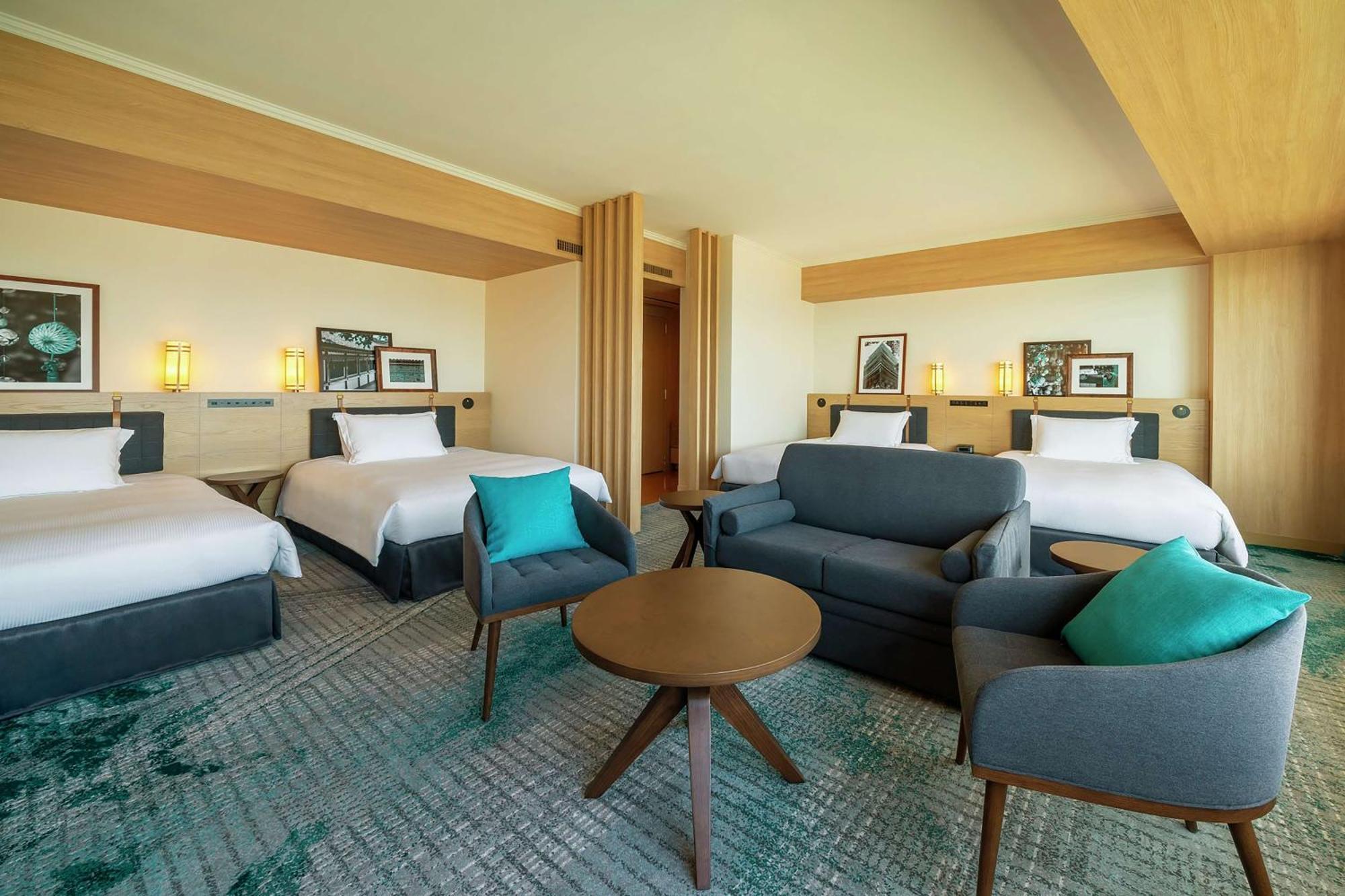 Отель Hilton Fukuoka Sea Hawk Экстерьер фото