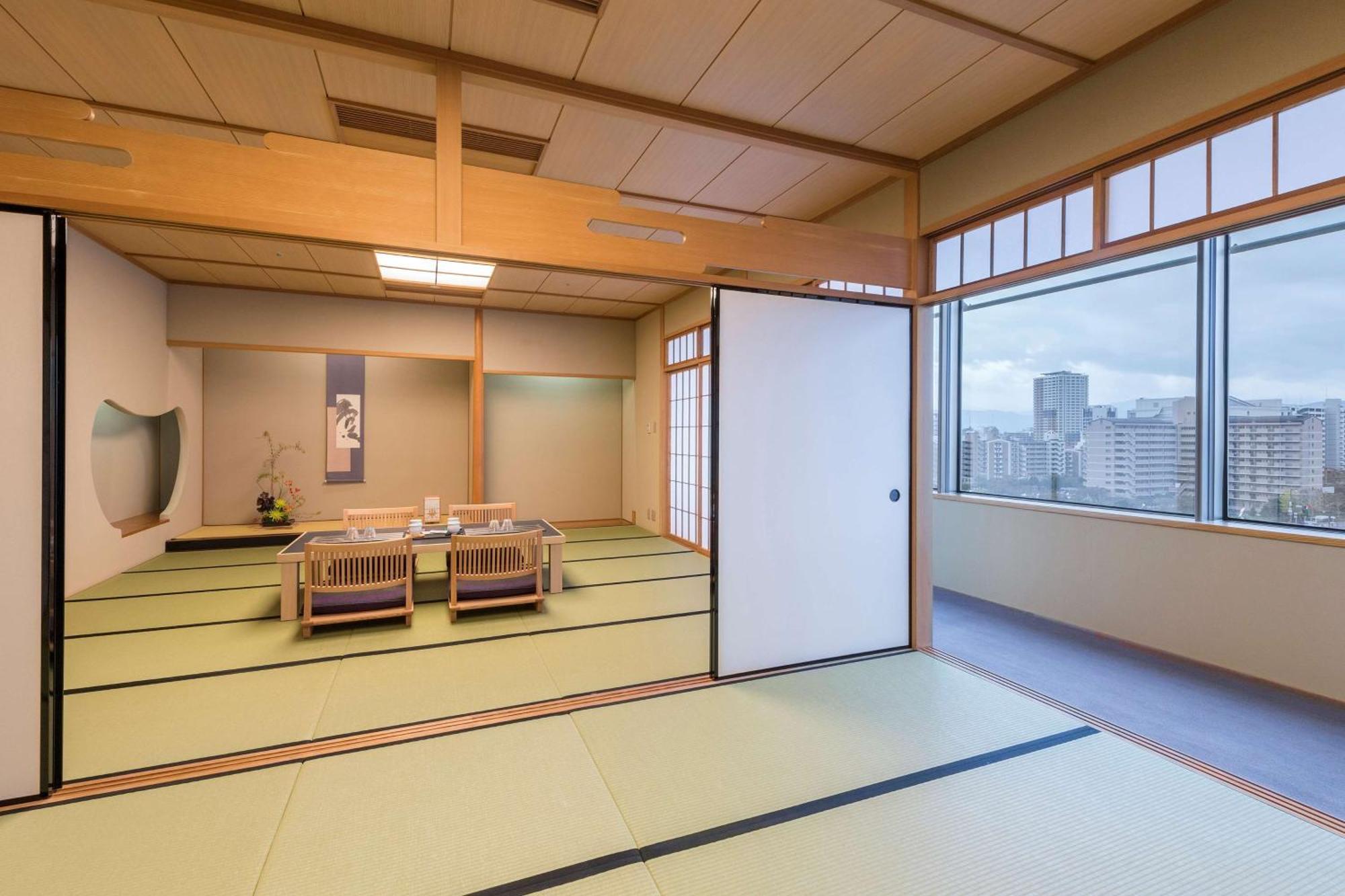 Отель Hilton Fukuoka Sea Hawk Экстерьер фото
