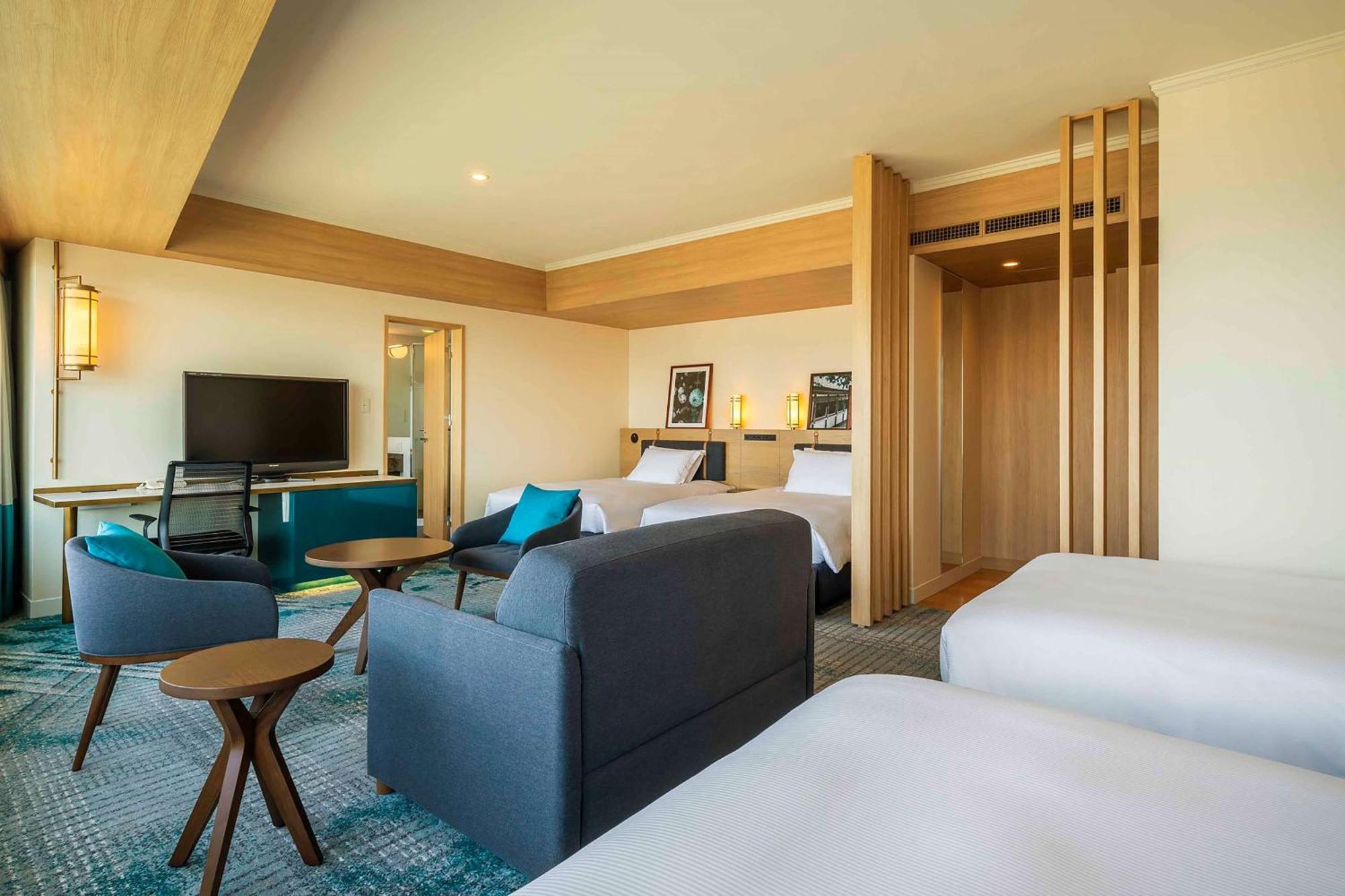 Отель Hilton Fukuoka Sea Hawk Экстерьер фото