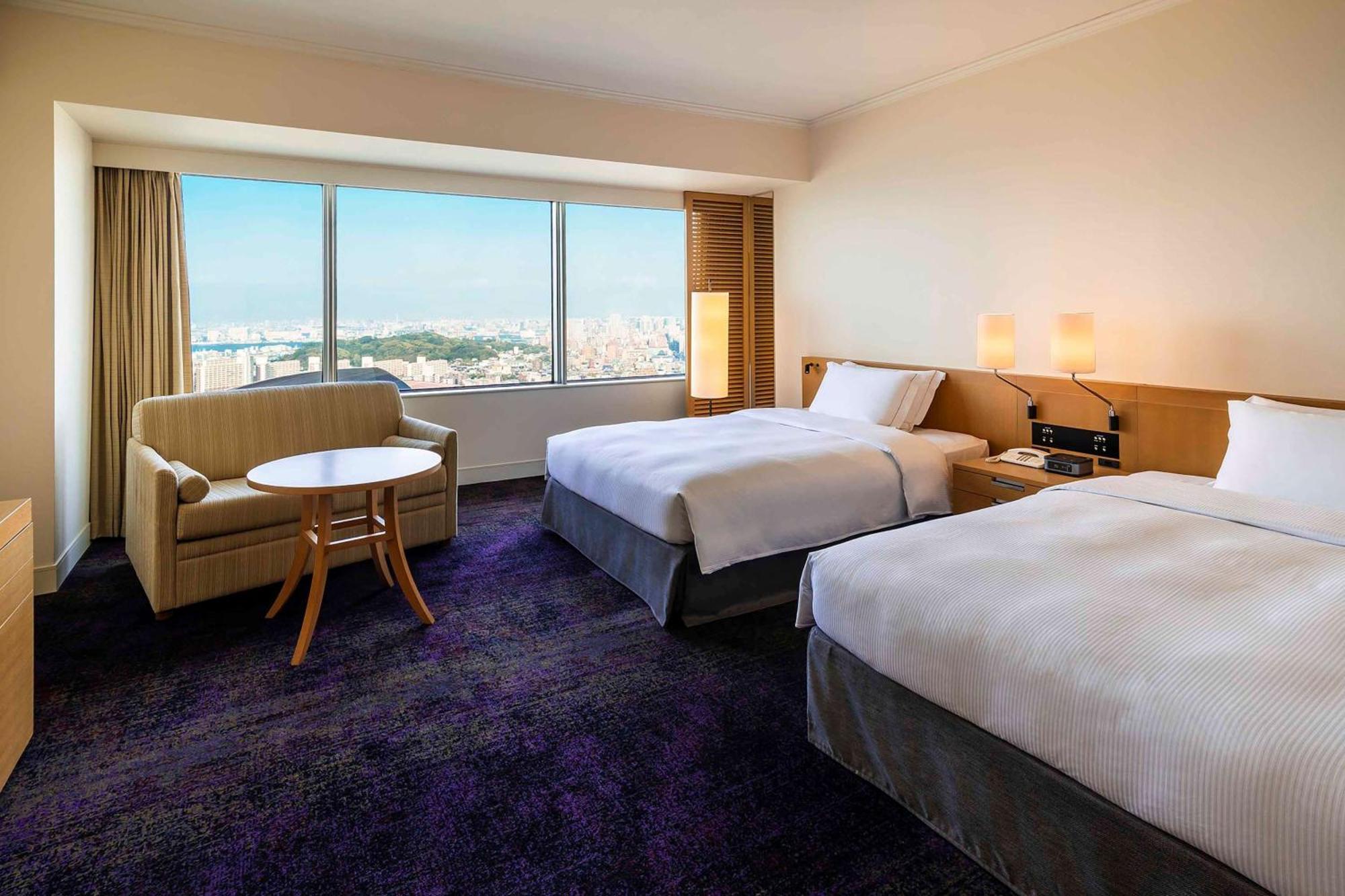 Отель Hilton Fukuoka Sea Hawk Экстерьер фото