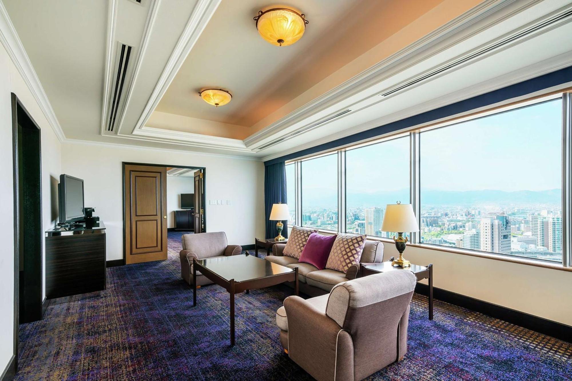 Отель Hilton Fukuoka Sea Hawk Экстерьер фото